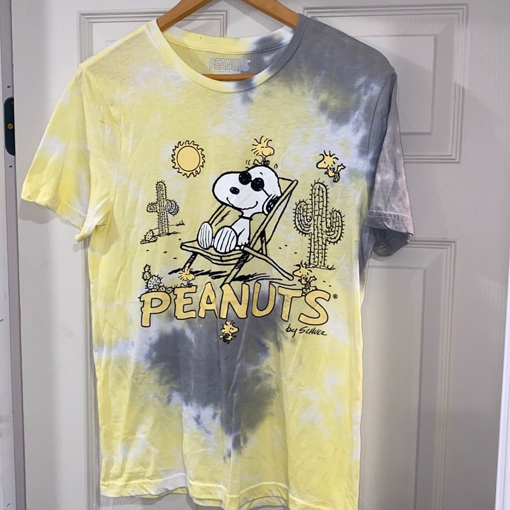 Peanuts Snoopy Tie Dye T-Shirt. Size S